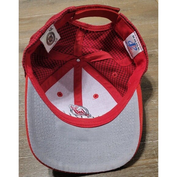 Vintage New Jersey Devils Hat NHL Logo Athletic Grid Hockey Cap Strapback Red - Picture 4 of 6